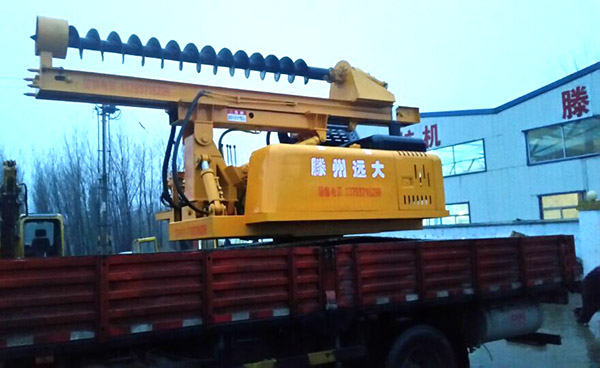 香蕉成人A片视频太陽能光伏履帶液壓香蕉视频APP污污污雨中拍攝圖四